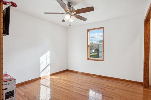 5695 Hinkley Road, Stockbridge, MI 49285