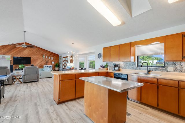 643 S Berthe Avenue, Panama City, FL 32404