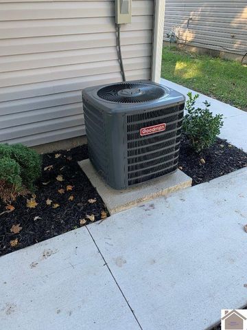 502 E South Street, Mayfield, KY 42066