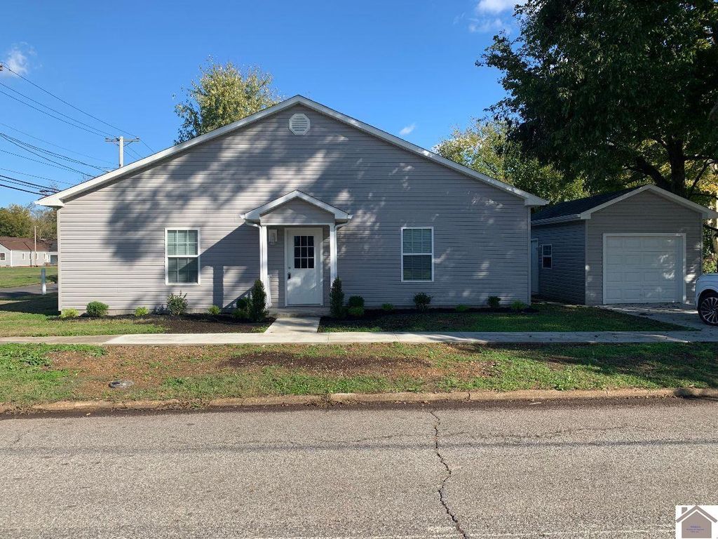 502 E South Street, Mayfield, KY 42066