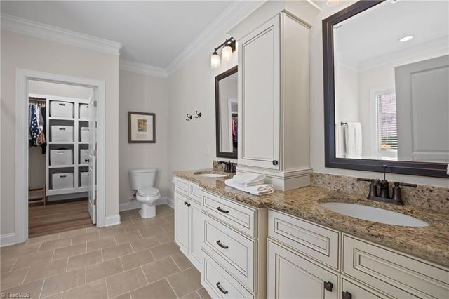 188 Quail Run Drive, Clemmons, NC 27012