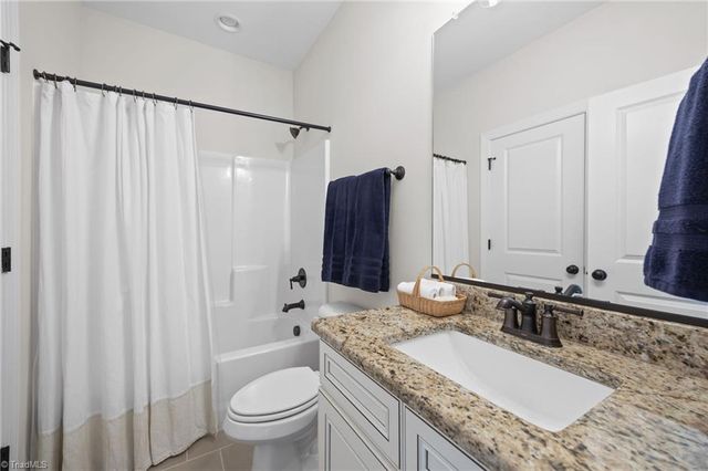 188 Quail Run Drive, Clemmons, NC 27012