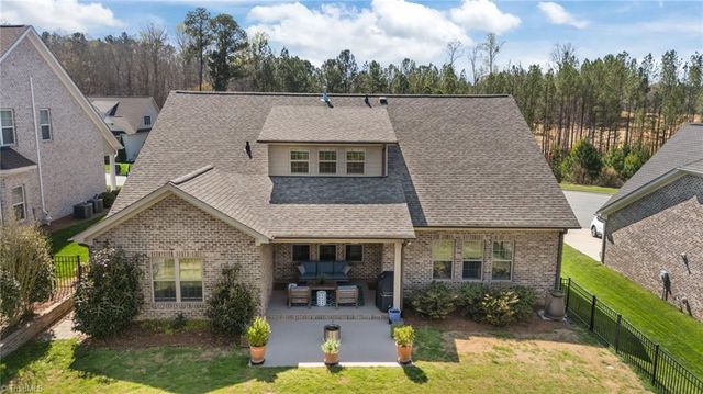 188 Quail Run Drive, Clemmons, NC 27012