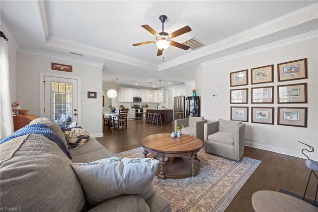 188 Quail Run Drive, Clemmons, NC 27012