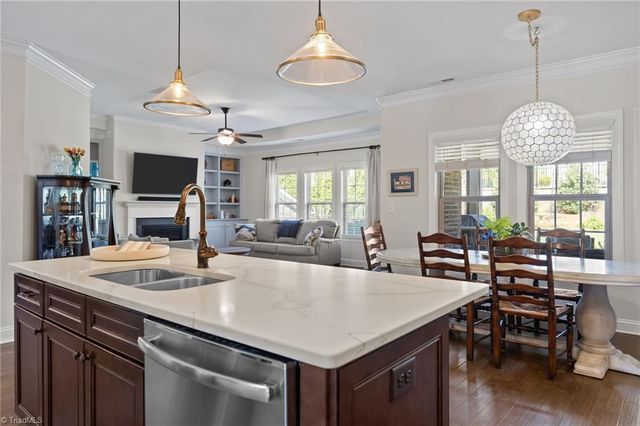 188 Quail Run Drive, Clemmons, NC 27012