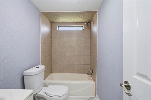 109 Webb Drive NE, Calhoun, GA 30701