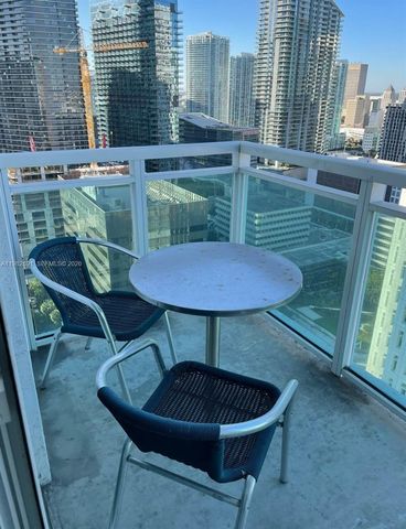 950 N Brickell Bay Dr 3002, Miami, FL 33131