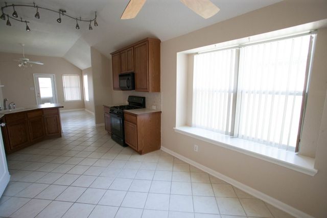 2725 Sunlight Drive, Little Elm, TX 75068