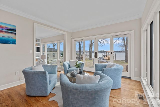 18019 Whispering Oaks Drive, Cornelius, NC 28031