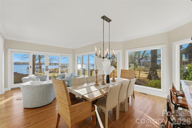 18019 Whispering Oaks Drive, Cornelius, NC 28031