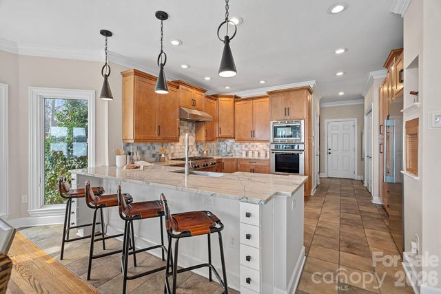 18019 Whispering Oaks Drive, Cornelius, NC 28031