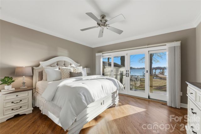 18019 Whispering Oaks Drive, Cornelius, NC 28031