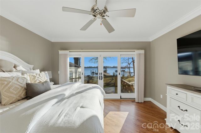 18019 Whispering Oaks Drive, Cornelius, NC 28031