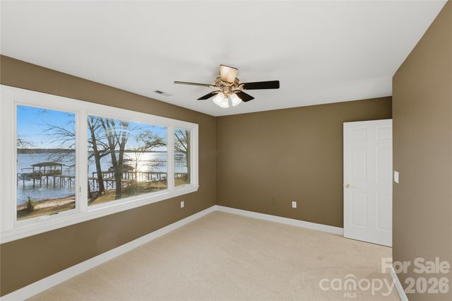 18019 Whispering Oaks Drive, Cornelius, NC 28031