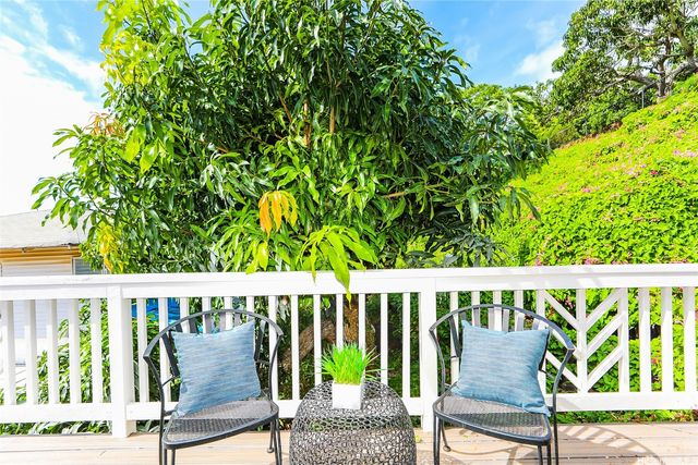 3782 Claudine Street, Honolulu, HI 96816