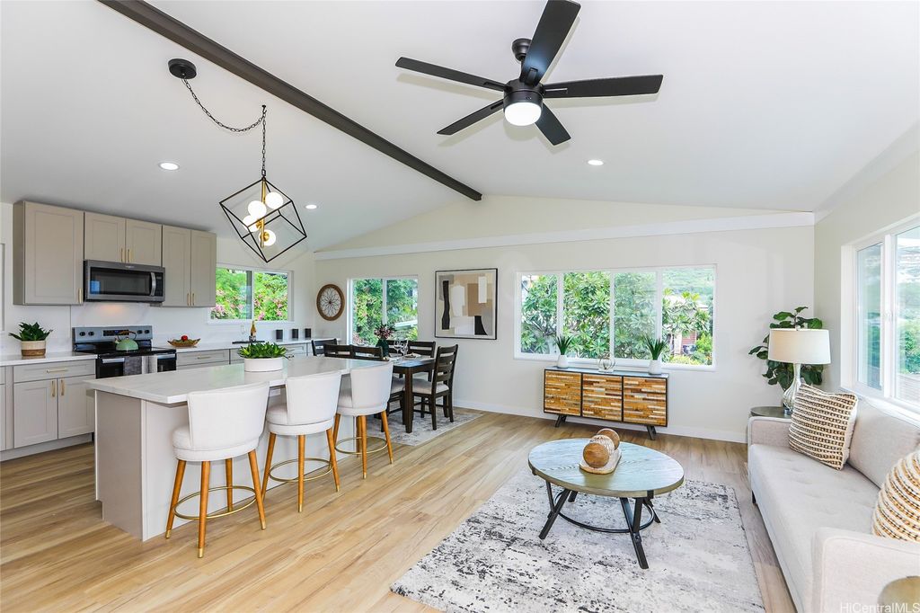 3782 Claudine Street, Honolulu, HI 96816