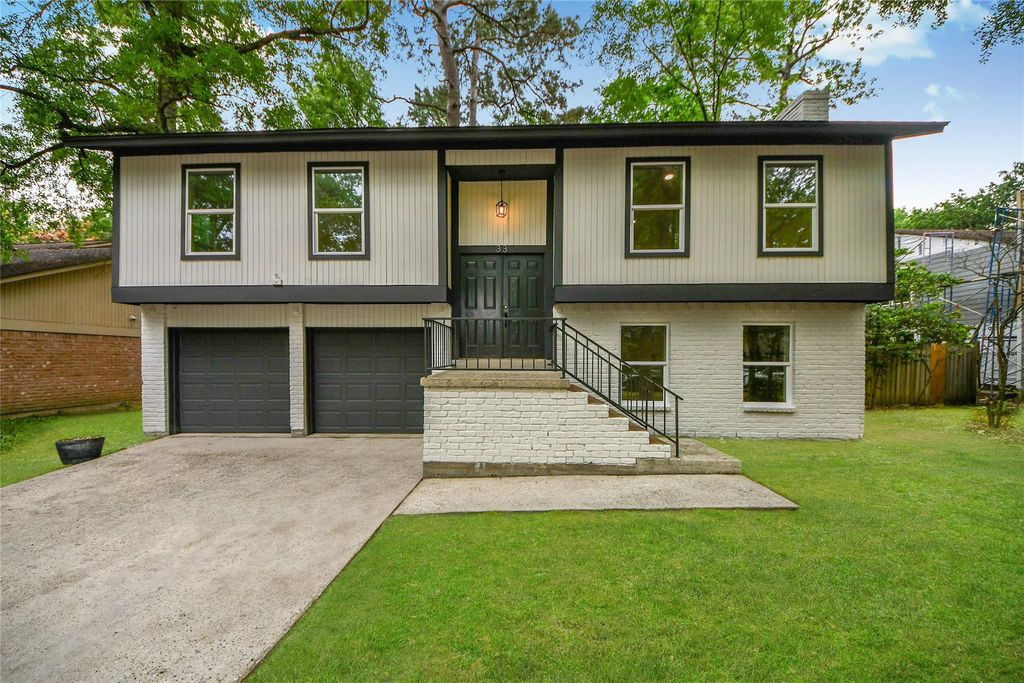 33 Kittiwake Court, The Woodlands, TX 77380