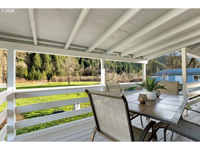 11119 N MYRTLE Rd, Myrtle Creek, OR 97457