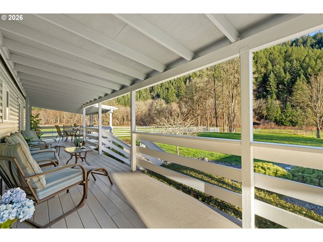 11119 N MYRTLE Rd, Myrtle Creek, OR 97457