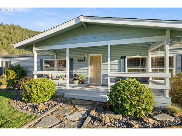 11119 N MYRTLE Rd, Myrtle Creek, OR 97457