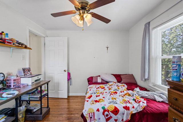 11035 S Avenue E, Chicago, IL 60617