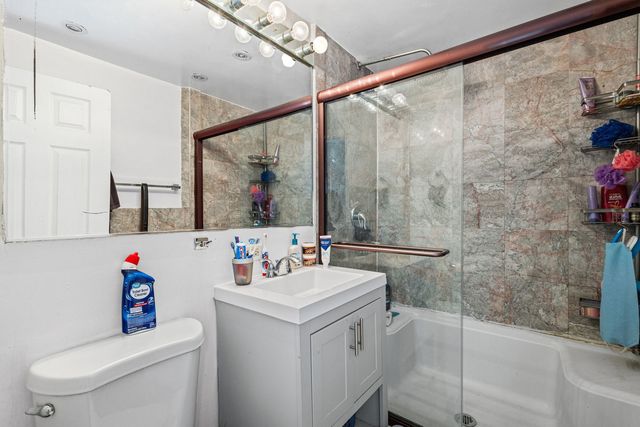 11035 S Avenue E, Chicago, IL 60617