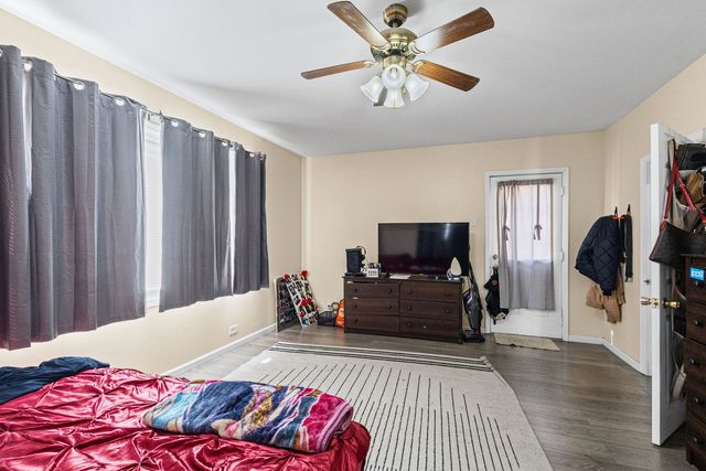 11035 S Avenue E, Chicago, IL 60617