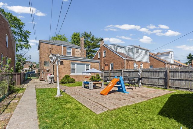 11035 S Avenue E, Chicago, IL 60617