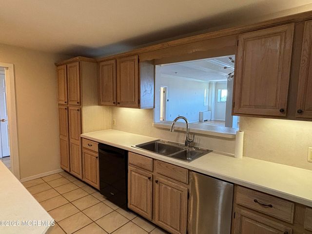 300 Ocean Avenue N D5, Long Branch, NJ 07740