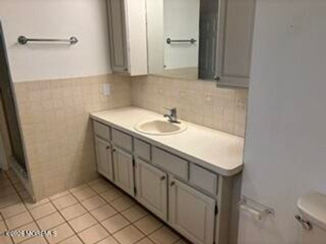 300 Ocean Avenue N D5, Long Branch, NJ 07740