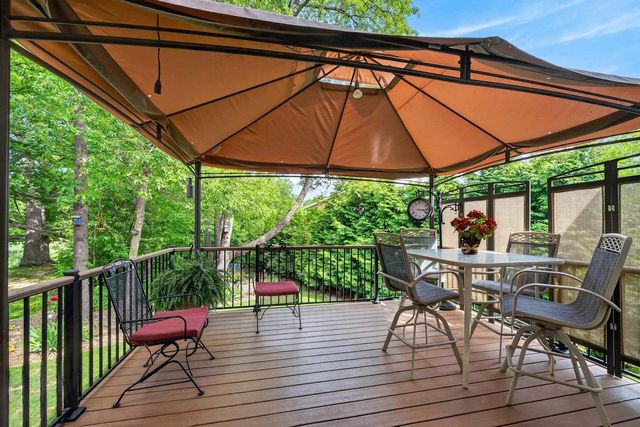 2090 Yahara Drive, Stoughton, WI 53589