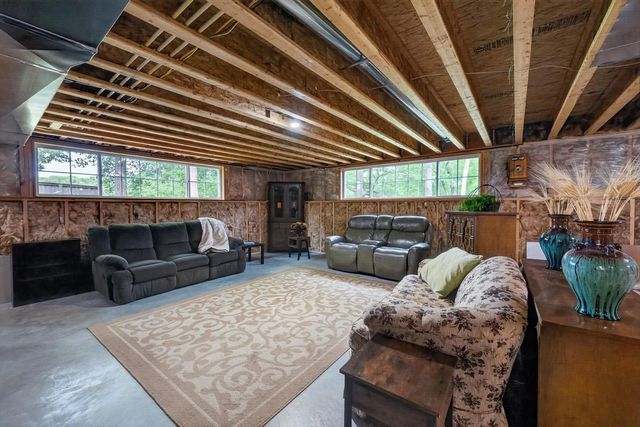 2090 Yahara Drive, Stoughton, WI 53589