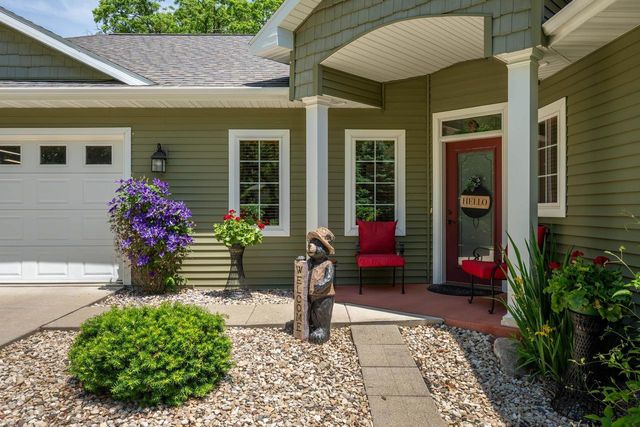 2090 Yahara Drive, Stoughton, WI 53589