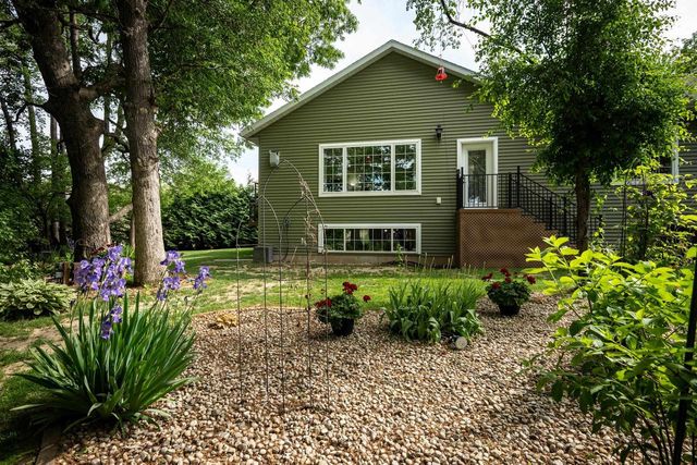 2090 Yahara Drive, Stoughton, WI 53589
