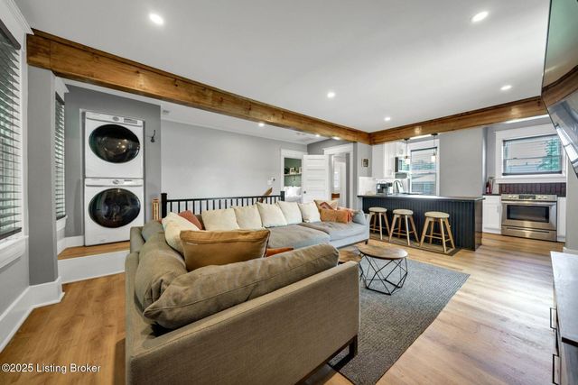 4739 S 3rd St, Louisville, KY 40214