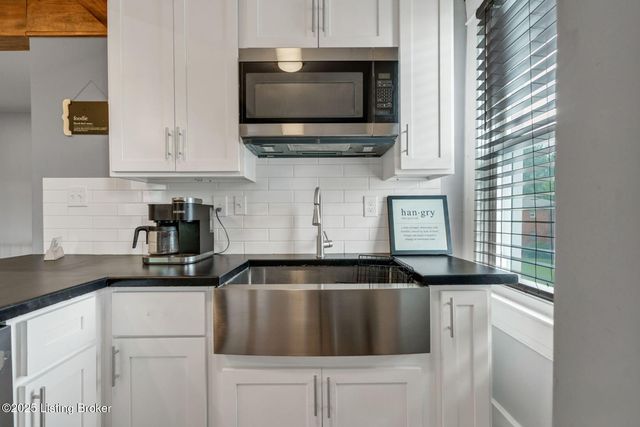 4739 S 3rd St, Louisville, KY 40214