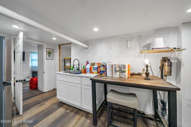 4739 S 3rd St, Louisville, KY 40214