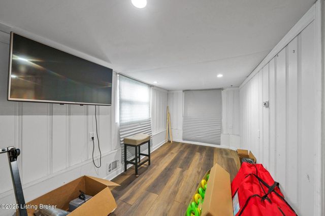 4739 S 3rd St, Louisville, KY 40214