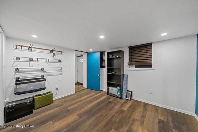 4739 S 3rd St, Louisville, KY 40214