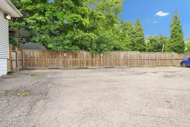 4739 S 3rd St, Louisville, KY 40214