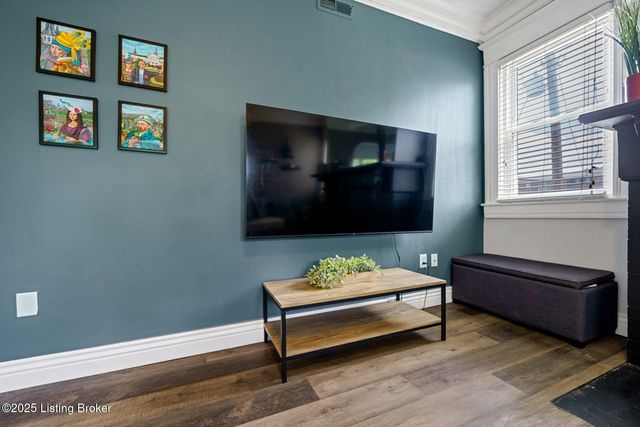 4739 S 3rd St, Louisville, KY 40214