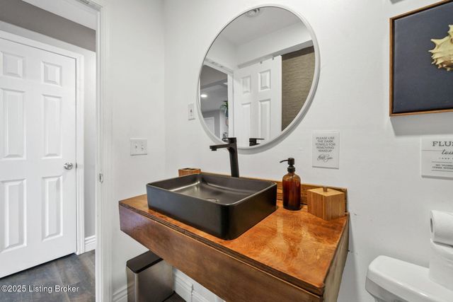 4739 S 3rd St, Louisville, KY 40214