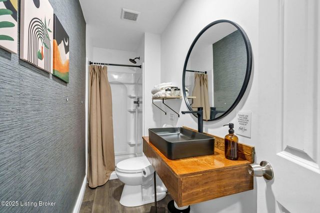 4739 S 3rd St, Louisville, KY 40214