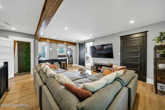 4739 S 3rd St, Louisville, KY 40214