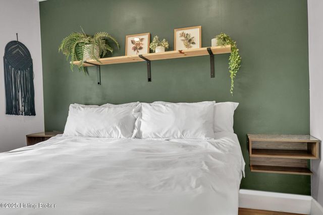 4739 S 3rd St, Louisville, KY 40214