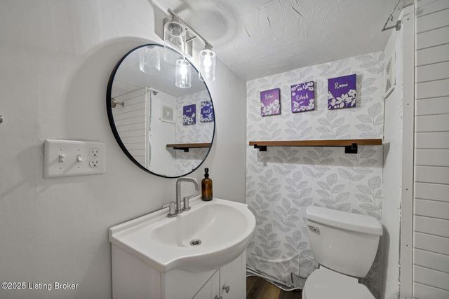 4739 S 3rd St, Louisville, KY 40214