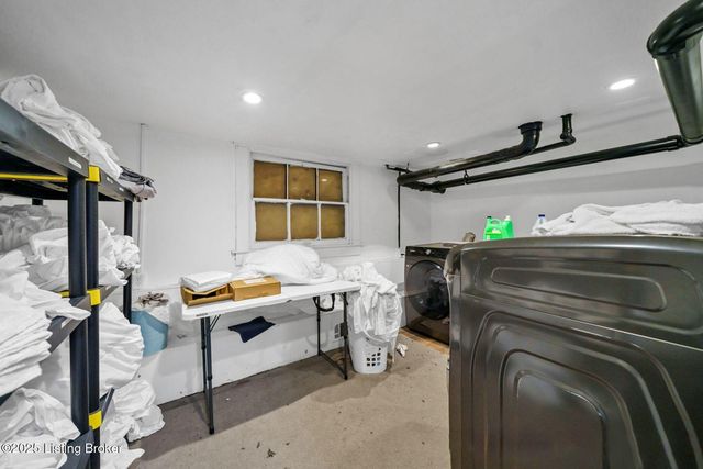 4739 S 3rd St, Louisville, KY 40214