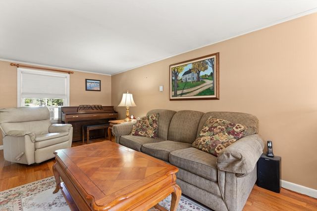 100 Pleasant Street, Raynham, MA 02767