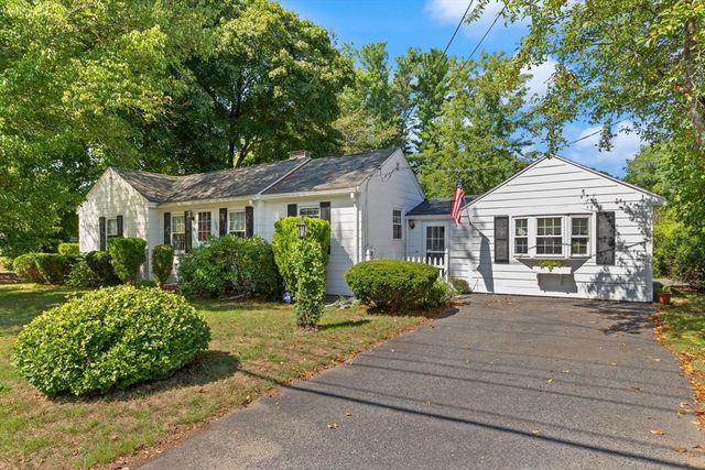 100 Pleasant Street, Raynham, MA 02767