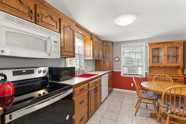100 Pleasant Street, Raynham, MA 02767
